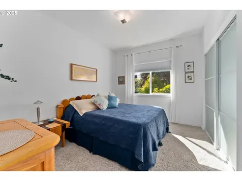 124 Old Barn Court Roseburg OR 97471