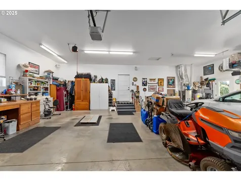 124 Old Barn Court Roseburg OR 97471
