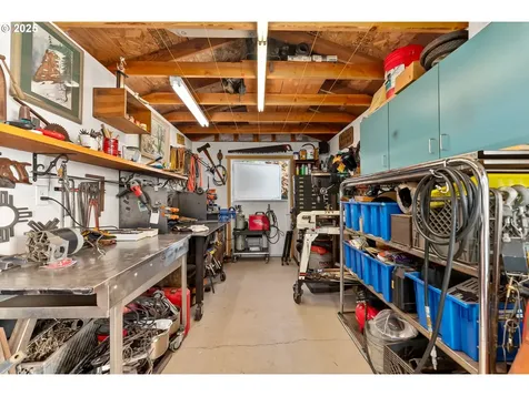 124 Old Barn Court Roseburg OR 97471