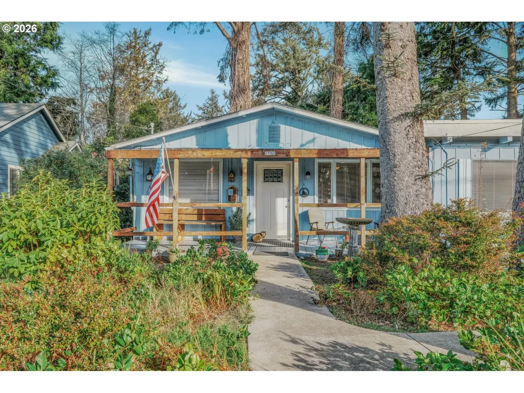 1705 NW 22nd Street Lincoln City OR 97367