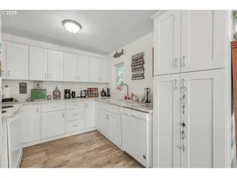 1705 NW 22nd Street Lincoln City OR 97367