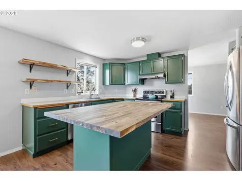 728 E Heritage Loop La Center WA 98629