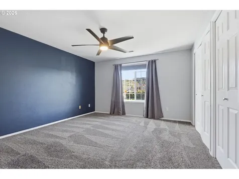 728 E Heritage Loop La Center WA 98629