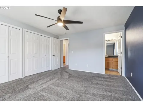 728 E Heritage Loop La Center WA 98629