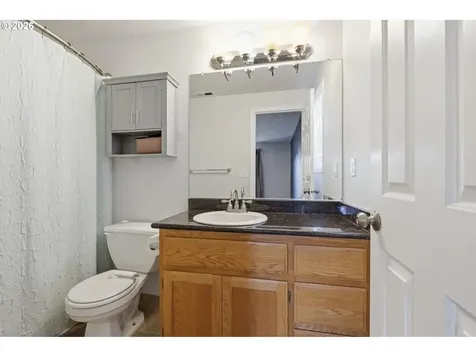 728 E Heritage Loop La Center WA 98629