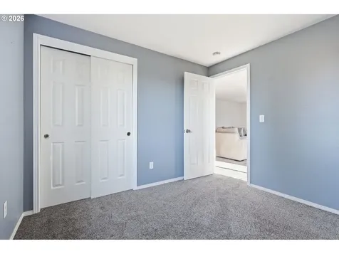 728 E Heritage Loop La Center WA 98629