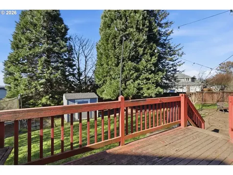 728 E Heritage Loop La Center WA 98629