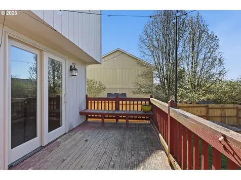 728 E Heritage Loop La Center WA 98629