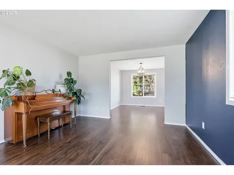 728 E Heritage Loop La Center WA 98629