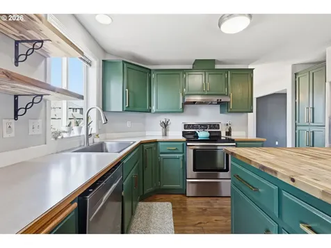 728 E Heritage Loop La Center WA 98629
