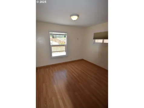 1318 W 10th Street The Dalles OR 97058