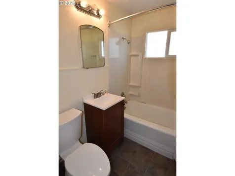 1318 W 10th Street The Dalles OR 97058