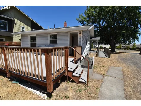 1318 W 10th Street The Dalles OR 97058