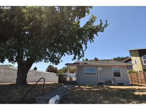 1318 W 10th Street The Dalles OR 97058