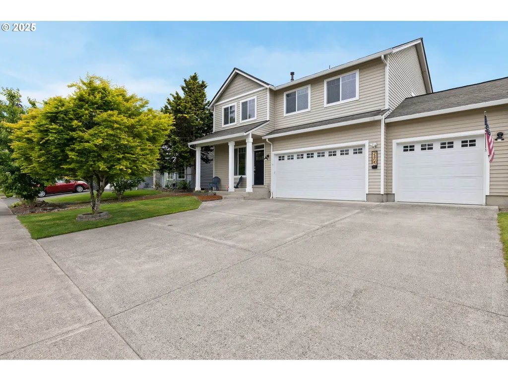 2405 NE 107th Street Vancouver WA 98686