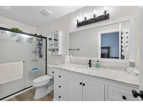 2405 NE 107th Street Vancouver WA 98686