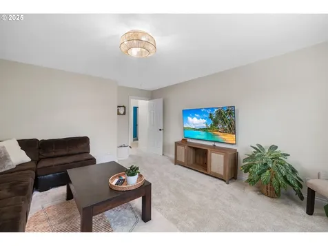 2405 NE 107th Street Vancouver WA 98686