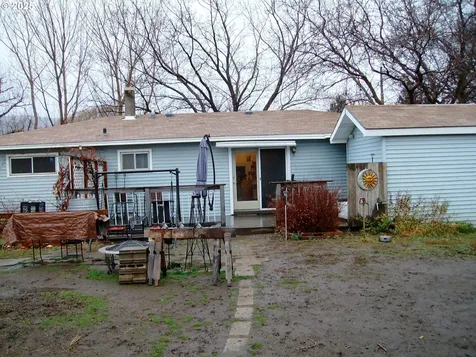 527 S Dewey Street Union OR 97883