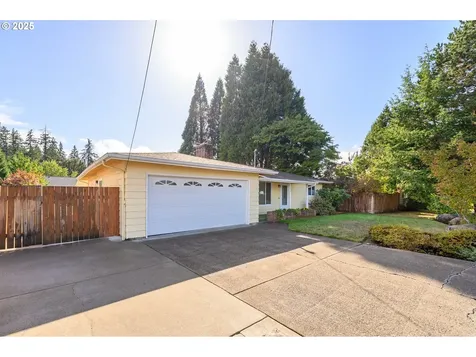 1036 SW 2nd Street Mcminnville OR 97128
