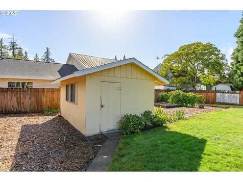 1036 SW 2nd Street Mcminnville OR 97128