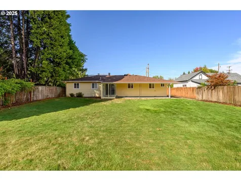 1036 SW 2nd Street Mcminnville OR 97128