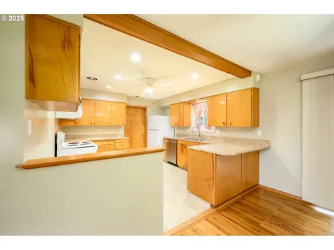 1036 SW 2nd Street Mcminnville OR 97128