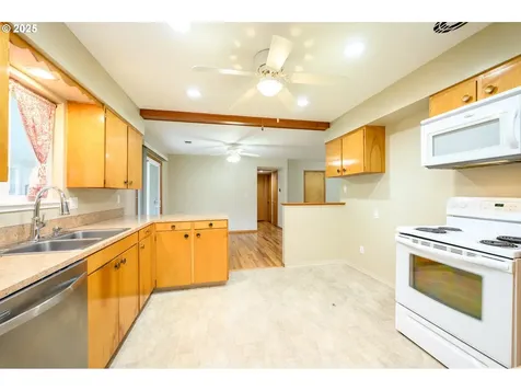 1036 SW 2nd Street Mcminnville OR 97128