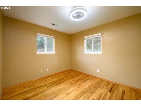 1036 SW 2nd Street Mcminnville OR 97128