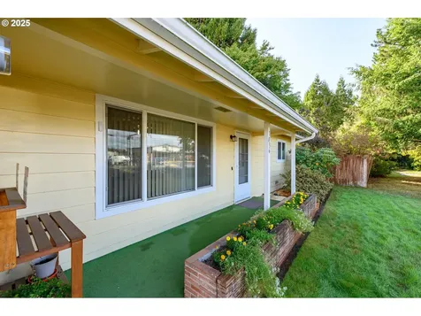 1036 SW 2nd Street Mcminnville OR 97128
