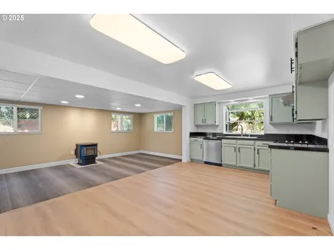 314 NW 102nd Street Vancouver WA 98685