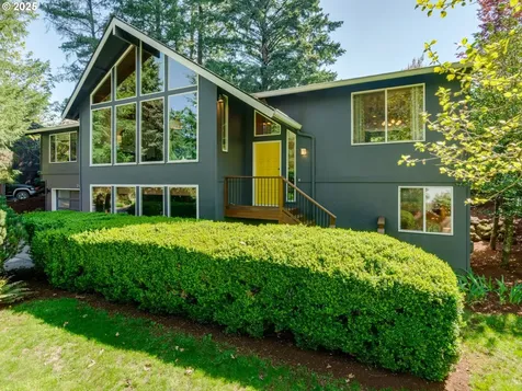 2490 SW Scenic Drive Portland OR 97225