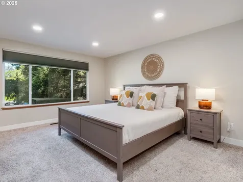 2490 SW Scenic Drive Portland OR 97225