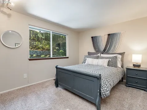 2490 SW Scenic Drive Portland OR 97225