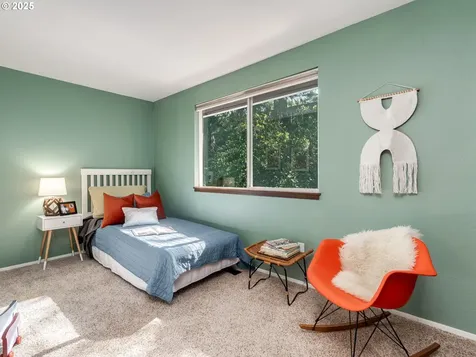 2490 SW Scenic Drive Portland OR 97225