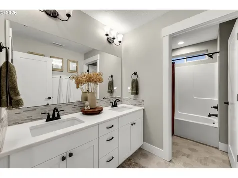 2920 S Harper Valley Way Ridgefield WA 98642