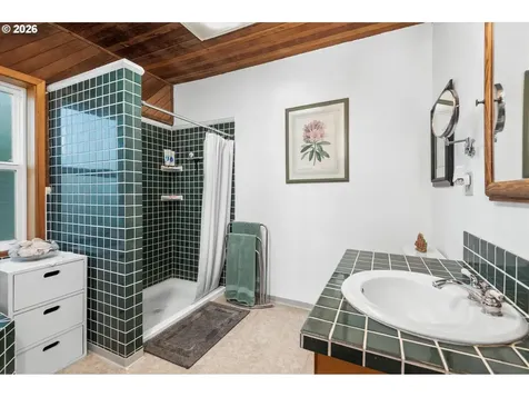 36189 Highway 58 Pleasant Hill OR 97455