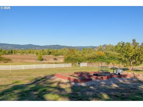 36189 Highway 58 Pleasant Hill OR 97455