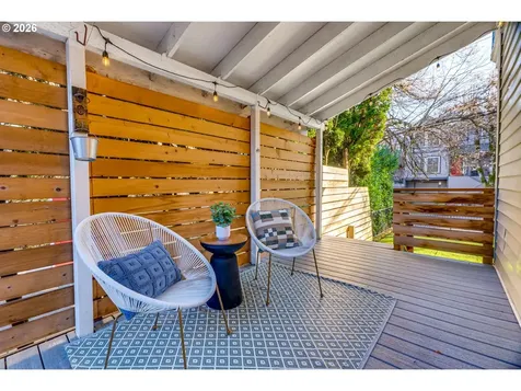 223 S Whitaker Street Portland OR 97239