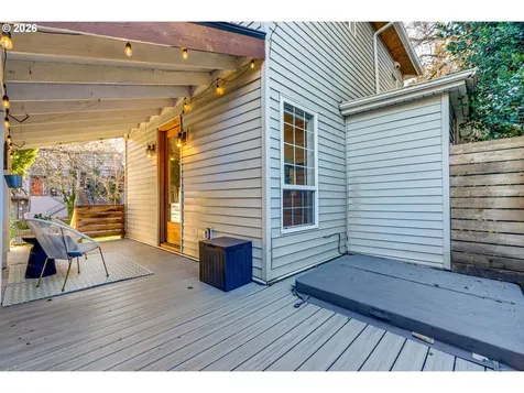 223 S Whitaker Street Portland OR 97239