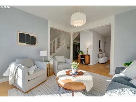223 S Whitaker Street Portland OR 97239