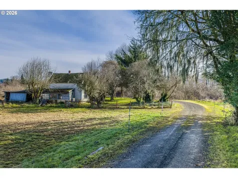 93703 Lower Norway Lane Myrtle Point OR 97458