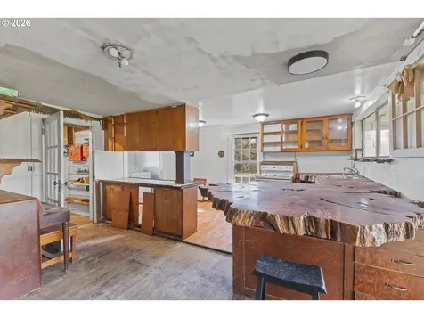 93703 Lower Norway Lane Myrtle Point OR 97458