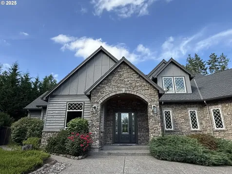 1425 SW Medwyn Terrace Portland OR 97219