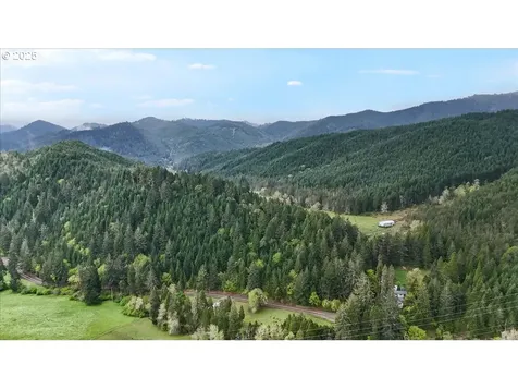 2240 Frozen Creek Road Myrtle Creek OR 97457