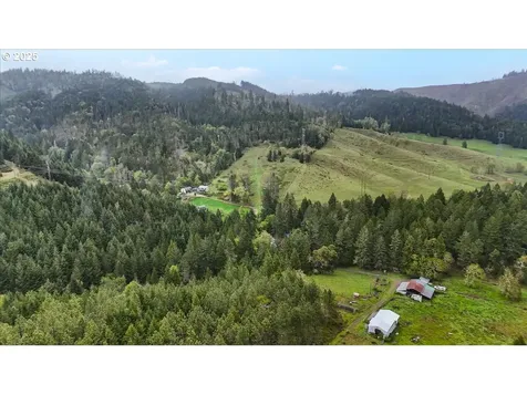 2240 Frozen Creek Road Myrtle Creek OR 97457