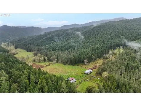 2240 Frozen Creek Road Myrtle Creek OR 97457