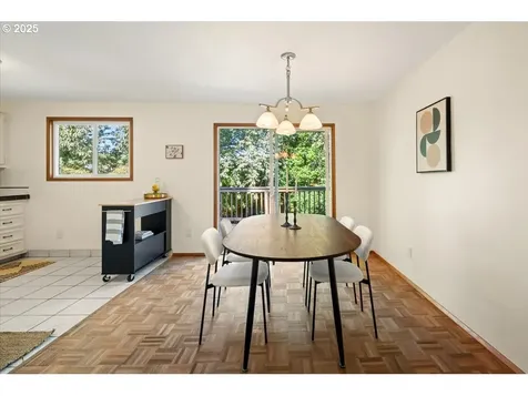 4833 SW Palatine Street Portland OR 97219