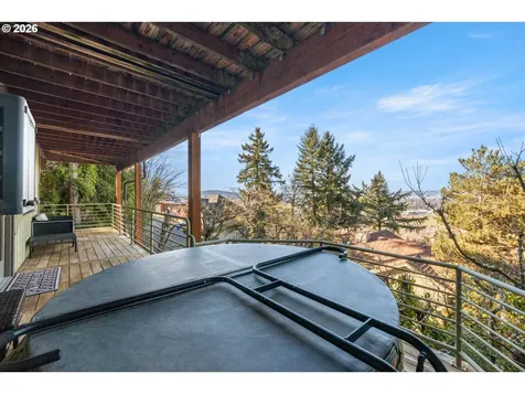 2831 NE Rocky Butte Road Portland OR 97220