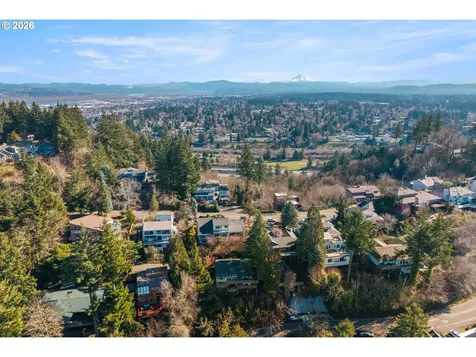 2831 NE Rocky Butte Road Portland OR 97220