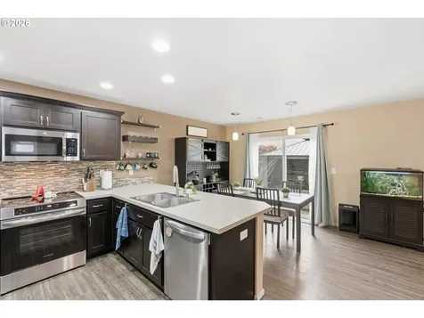 11515 NE 130th Avenue Vancouver WA 98682
